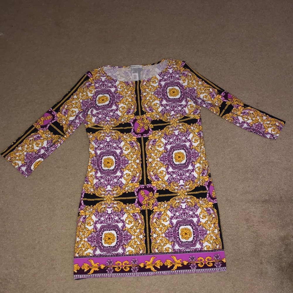 Ladies 3/4 sleeve dress